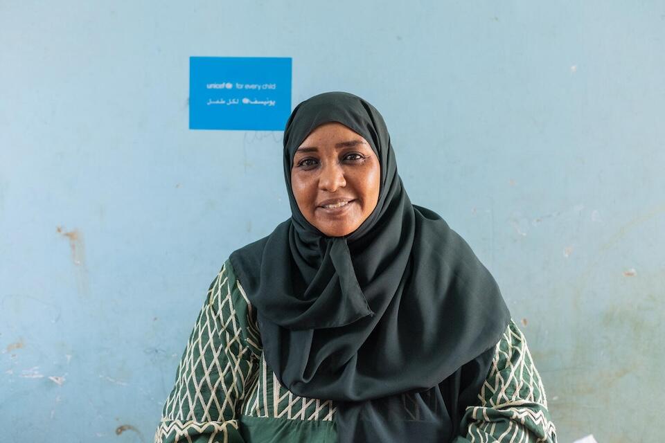 Iman is a medical doctor at a UNICEF-supported mobile clinic in Adama locality, Atbara, River Nile state, Sudan. 