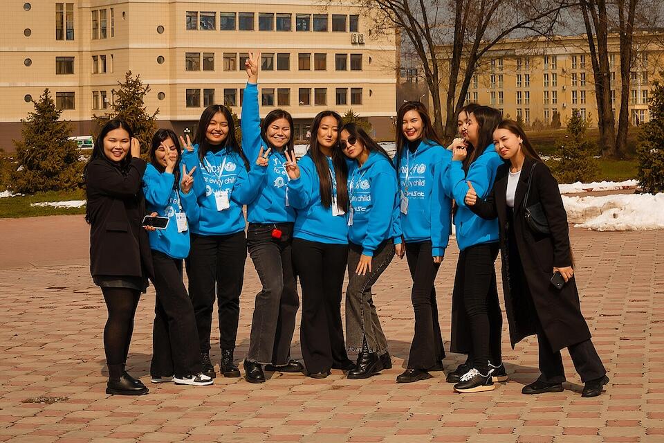 In 2022, girls from Kazakhstan, Kyrgyzstan and Uzbekistan participated in UniSat, a STEM training program launched by UNICEF.