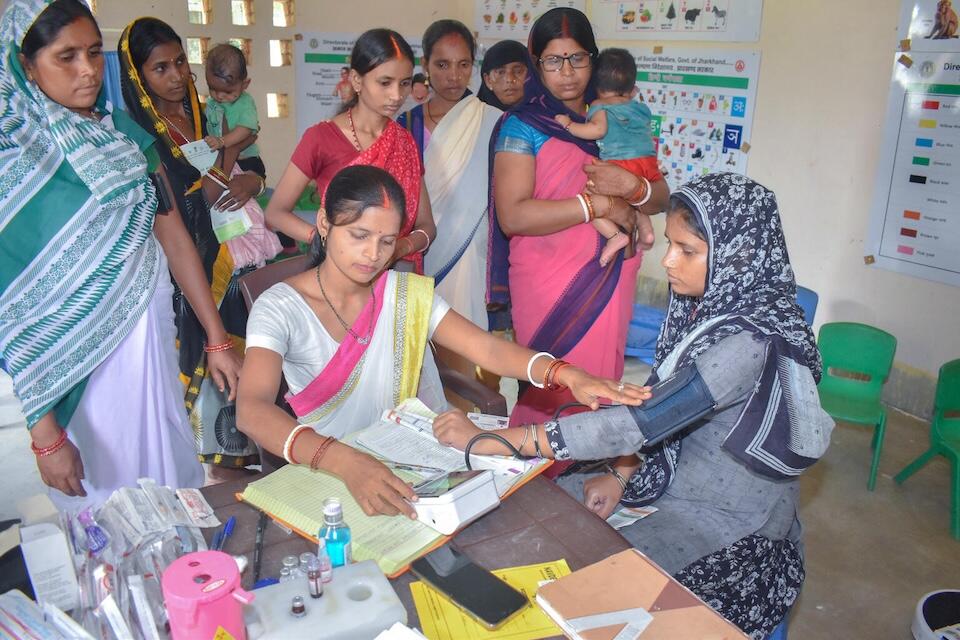 On Sept. 13, 2024, pregnant women receive UNICEF-supported antenatal care services in Tulsidih, Jharkhand, India.